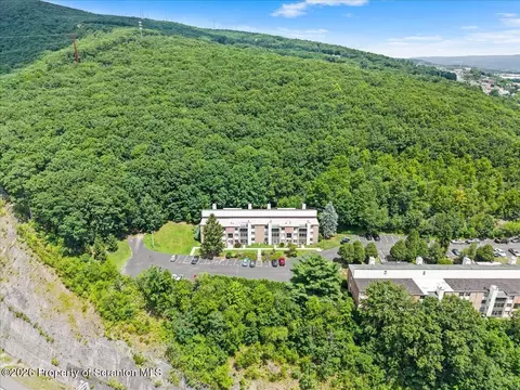 View/Area - 1609 Summit Pointe, Scranton, PA 18508 photo 4 of 4