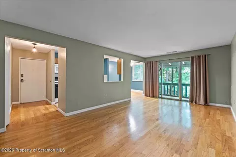 Living - 1609 Summit Pointe, Scranton, PA 18508 photo 2 of 3