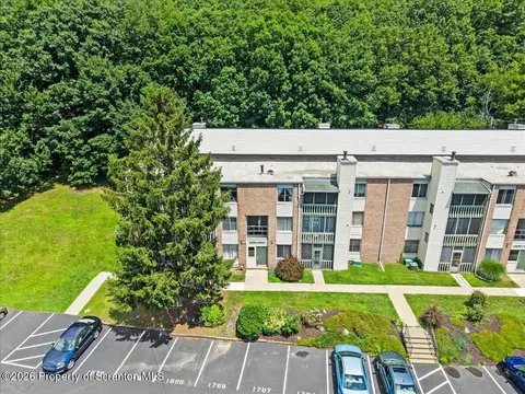 Other - 1609 Summit Pointe, Scranton, PA 18508 photo 3 of 11