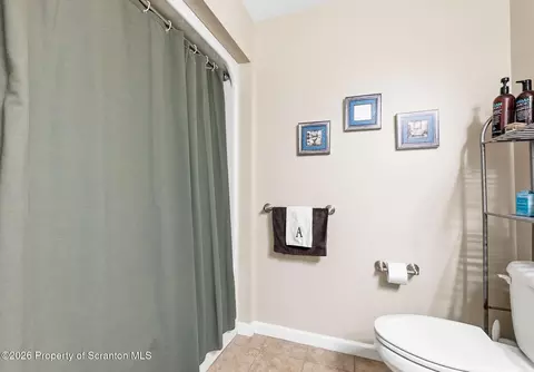 Bath - 105 Forest Dr, Eynon, PA 18403 photo 4 of 5