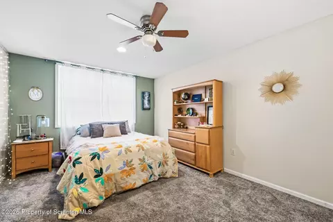 Bedroom - 105 Forest Dr, Eynon, PA 18403 photo 8 of 9