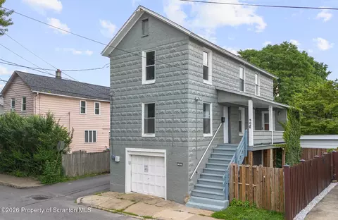 305 Dean Ct, Kingston, PA 18704