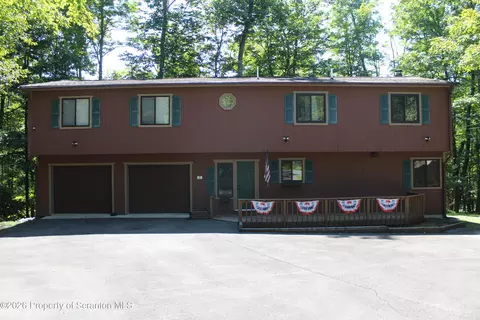 23 Aquarius Ln, Lake Ariel, PA 18436