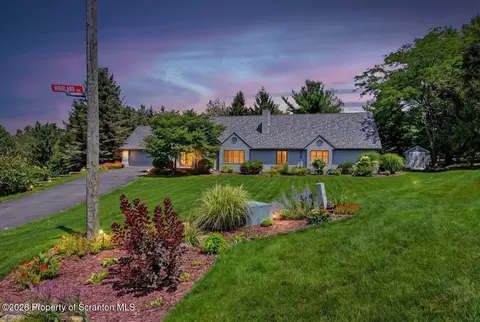 519 Highland Ave, Clarks Summit, PA 18411