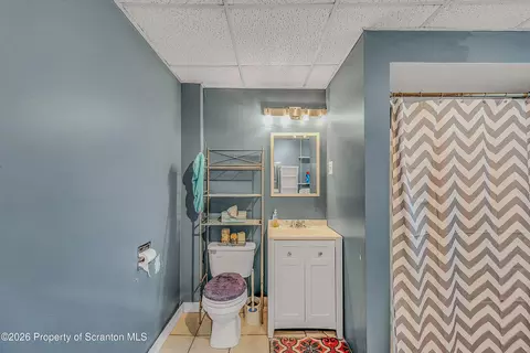 Bath - 1019 Mark Ave, Scranton, PA 18510 photo 1 of 3