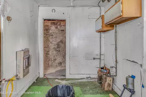 Entry Way - 1019 Mark Ave, Scranton, PA 18510 photo 7 of 7