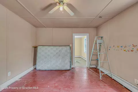 Bedroom - 1019 Mark Ave, Scranton, PA 18510 photo 9 of 11