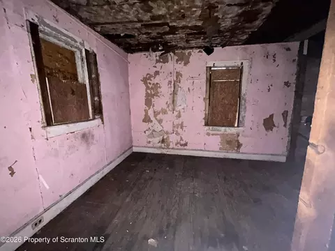 Bedroom - 809 Monroe Ave, Scranton, PA 18510 photo 8 of 8
