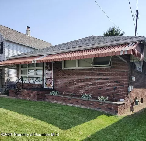 231 Poplar St, Dickson City, PA 18519