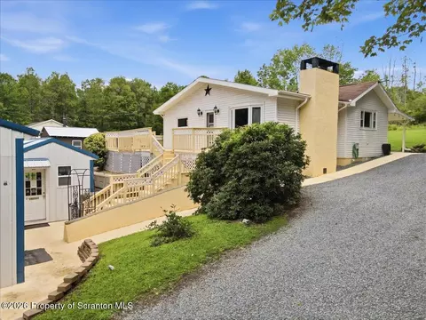 2021 Reservoir Rd, Madison Township, PA 18444