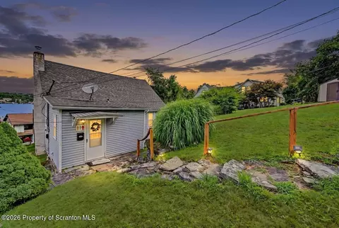 118 Evergreen Ln, Factoryville, PA 18419