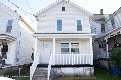 307 W Taylor St, Taylor, PA 18517