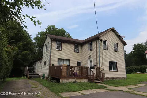211 Bridge St, Tunkhannock, PA 18657