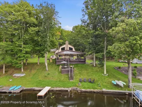 357 E Shore Dr, Susquehanna, PA 18847