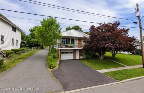 810 E Locust St, Scranton, PA 18505