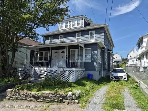 76 12 S Main St, Wilkes Barre, PA 18705