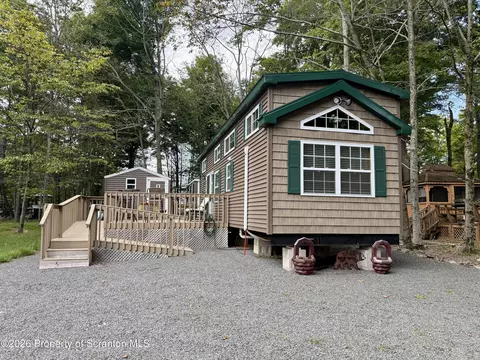 167 Recreation Run, Covington Twp, PA 18424
