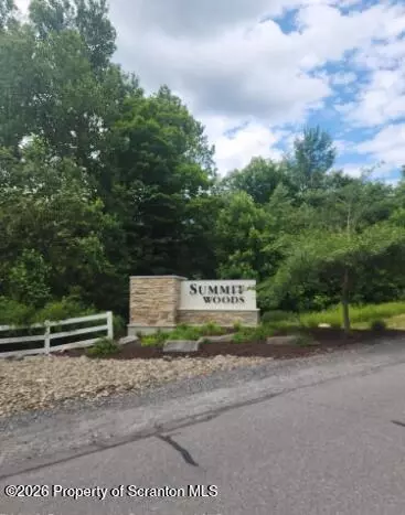 76 Summit Woods Road, Roaring Brook Twp, PA 18444
