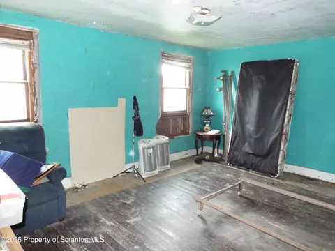Bedroom - 725 E Scott St, Olyphant, PA 18447 photo 3 of 3
