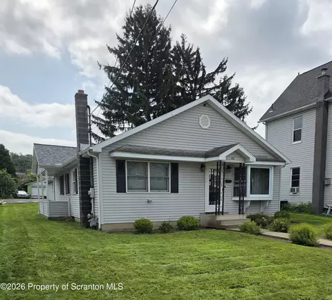 43 Prospect St, Pittston, PA 18640
