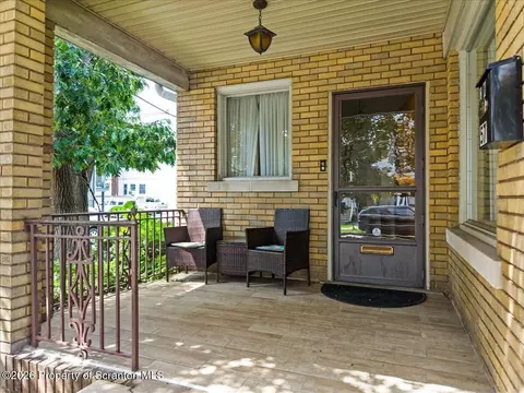 57 Carlisle St, Wilkes-barre, PA 18702