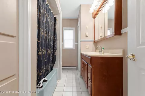 Bath - 80 Connell St, Old Forge, PA 18518 photo 1 of 2