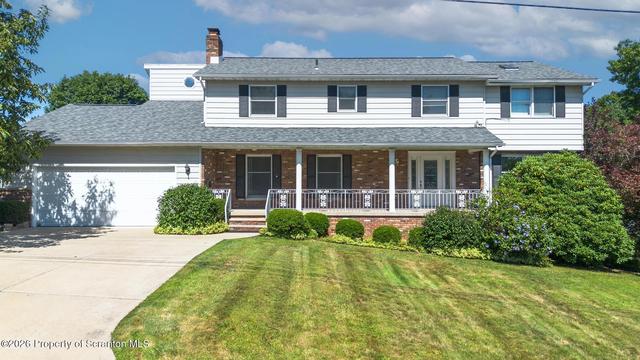 576 Hilltop Rd, Peckville, PA 18452