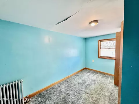 Bedroom - 603 E Drinker St, Dunmore, PA 18512 photo 4 of 5