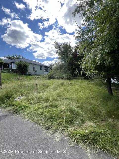 1338 Elm St, Scranton, PA 18505 photo 6