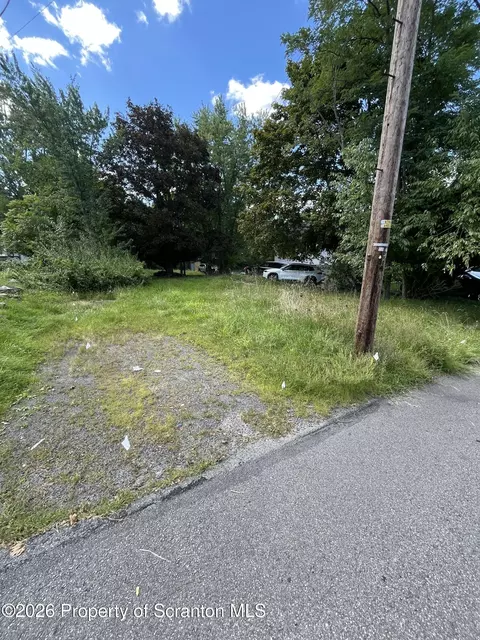 1338 Elm St, Scranton, PA 18505 photo 7