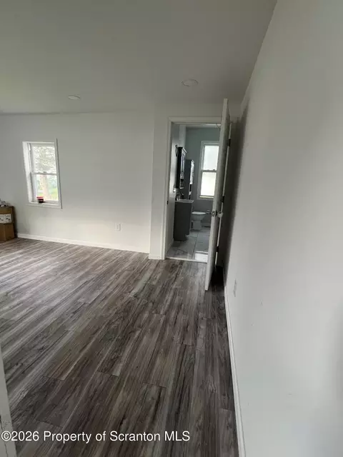 Entry Way - 412 Delaware Ave, Olyphant, PA 18447 photo 3 of 5