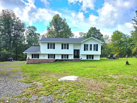 460 Newcomb Rd, Factoryville, PA 18419
