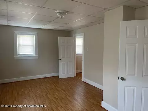 Bedroom - 515-517 Elm St, Scranton, PA 18505 photo 1 of 3