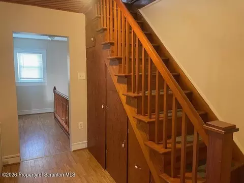 Entry Way - 515-517 Elm St, Scranton, PA 18505 photo 2 of 3