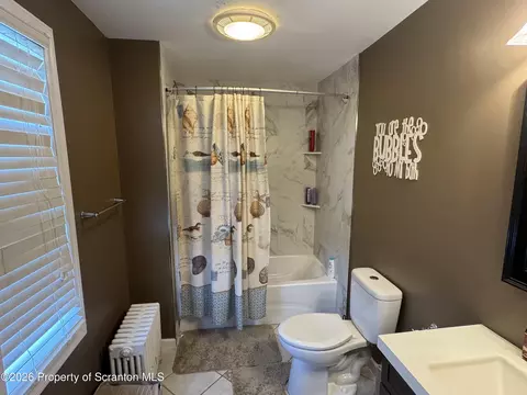 Bath - 311 Railroad St, Old Forge, PA 18518 photo 5 of 5