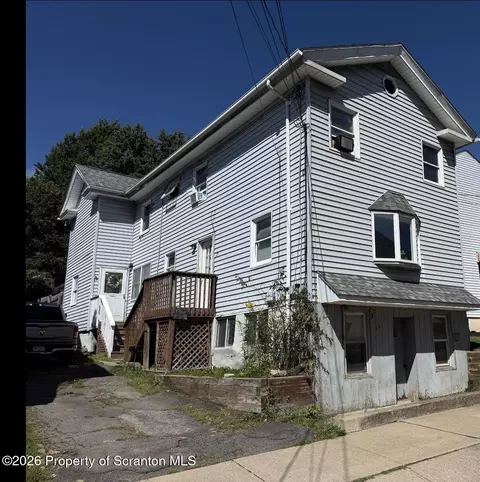 15 E 155 E Shawnee Ave, Plymouth, PA 18651