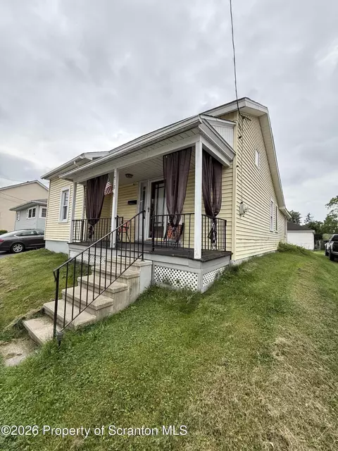 1718 Ash St, Scranton, PA 18510