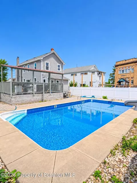 73 Jay St, Wilkes Barre, PA 18705