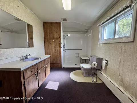 Bath - 836 E Lackawanna Ave, Olyphant, PA 18447 photo 3 of 3