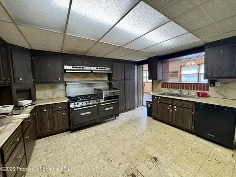 Kitchen - 836 E Lackawanna Ave, Olyphant, PA 18447 photo 2 of 5