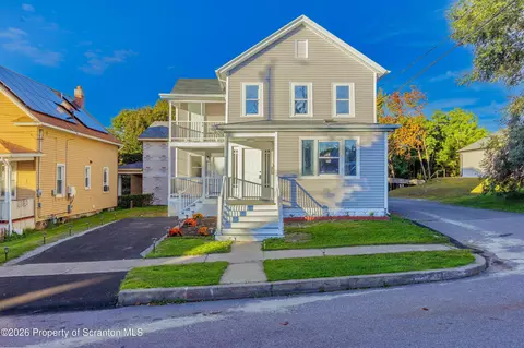 613 E Locust St, Scranton, PA 18505