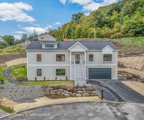 131 Morris Ave, South Abington Twp, PA 18411