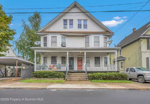 818-820 W Locust St, Scranton, PA 18504