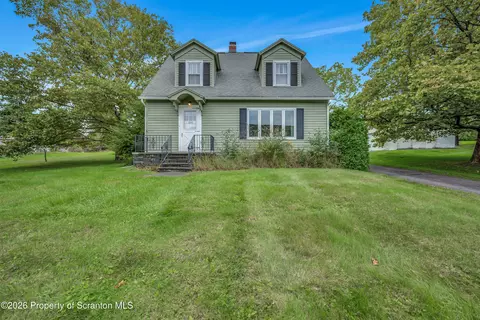 1213 Layton Rd, South Abington Twp, PA 18411