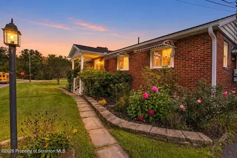 4786 Dubois St, Hallstead, PA 18822