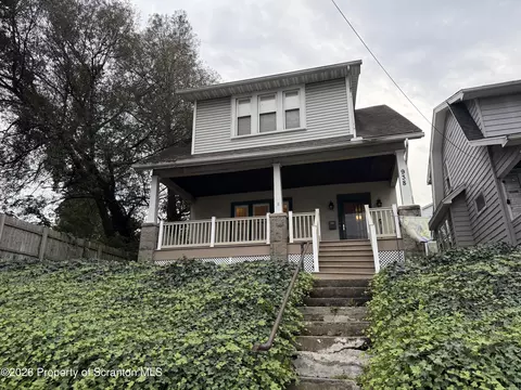 938 Moosic St, Scranton, PA 18505