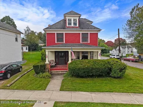 512 Spring St, Moosic, PA 18507