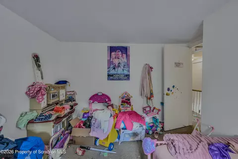 Bedroom - 525 E Scott St, Olyphant, PA 18447 photo 6 of 8