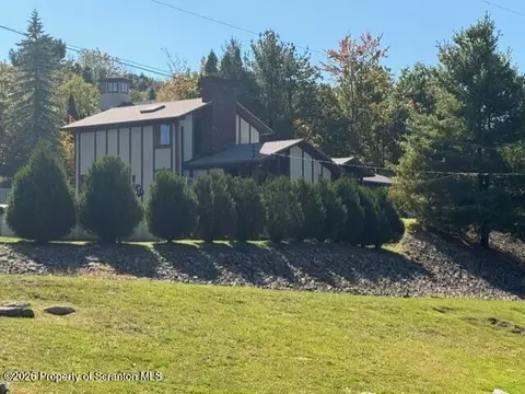 4372 Elmhurst Blvd, Scranton, PA 18505