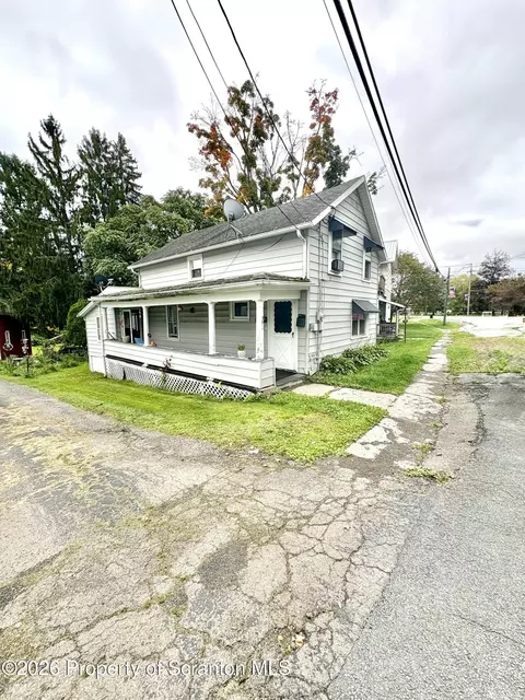 392 S Main St, Montrose, PA 18801